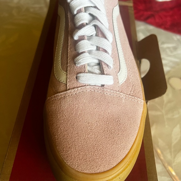 New Vans women’s old Skool shoes size 8.5 - Picture 3 of 5